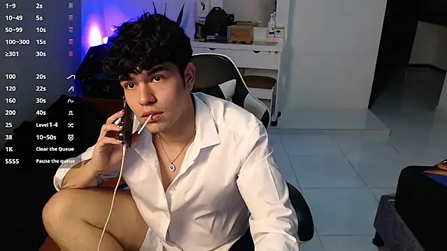 stiven and ale online show from October 2, 11:12 pm
