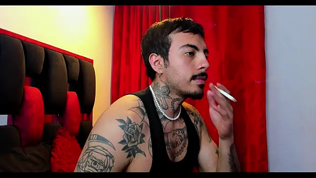 Snapshot of scockpion__ chatting on March 20, 6:51 am scockpion online show from March 20, 6:51 am