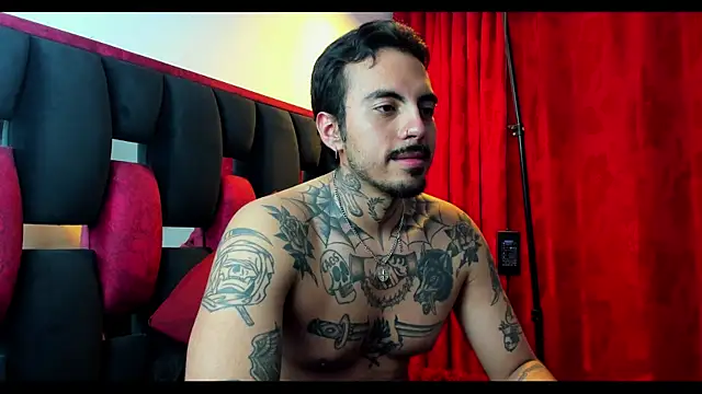 Snapshot of scockpion__ chatting on March 27, 8:26 am scockpion online show from March 27, 8:26 am