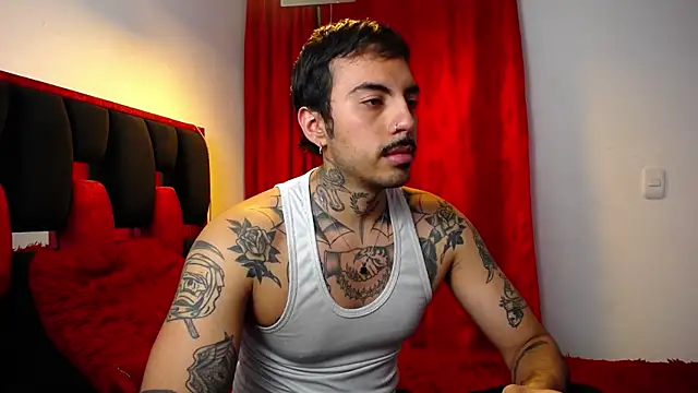 Snapshot of scockpion__ chatting on April 3, 5:05 am scockpion online show from April 3, 5:05 am