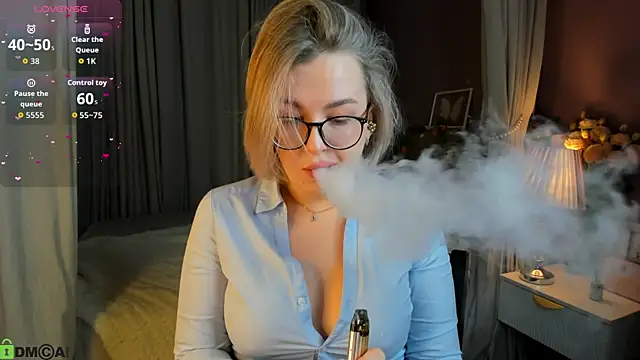 Snapshot of Nikki_Kai chatting on October 8, 12:52 am Nikki Kai online show from October 8, 12:52 am