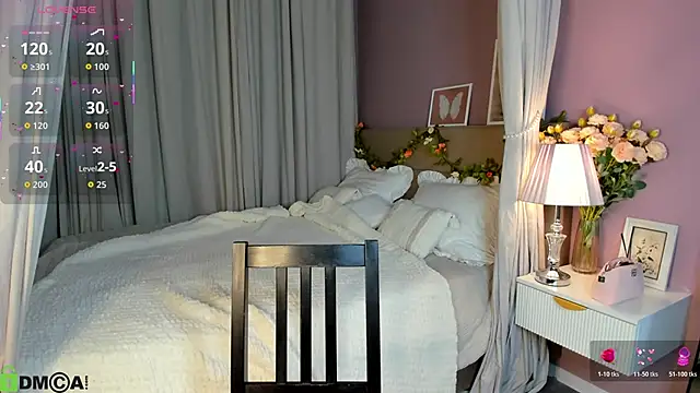 Snapshot of Nikki_Kai chatting on October 21, 12:33 am Nikki Kai online show from October 21, 12:33 am