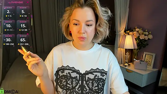 Snapshot of Nikki_Kai chatting on October 22, 12:55 am Nikki Kai online show from October 22, 12:55 am