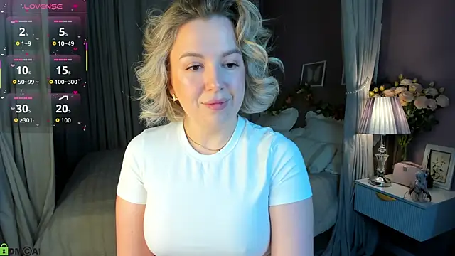 Snapshot of Nikki_Kai chatting on October 29, 1:08 am Nikki Kai online show from October 29, 1:08 am