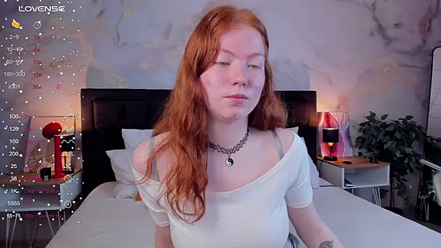 SophieOuld online show from September 15, 3:50 am