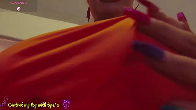 Snapshot of GoddessAlimony chatting on February 3, 12:15 am GoddessAlimony online show from February 3, 12:15 am