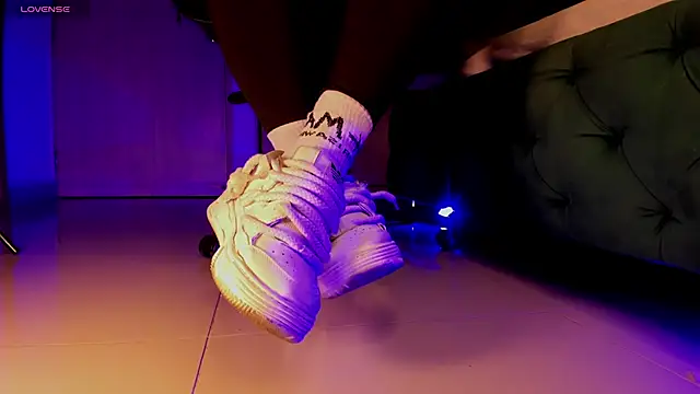 aleya bliss online show from November 23, 2:55 am