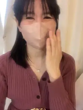 Snapshot of MURA-saki chatting on March 6, 2:41 am MURA-saki online show from March 6, 2:41 am