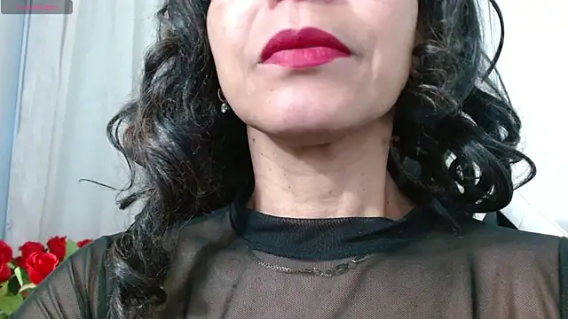 Snapshot of Lunasquirt1985 chatting on April 22, 10:39 am Lunasquirt1985 online show from April 22, 10:39 am