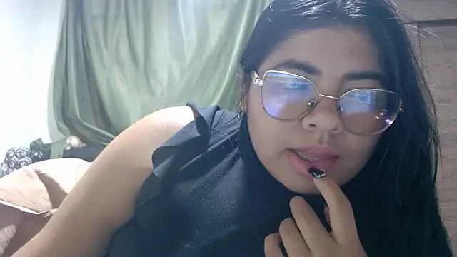 Snapshot of viccky_vick chatting on March 26, 10:59 pm viccky vick online show from March 26, 10:59 pm