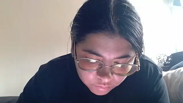 Snapshot of viccky_vick chatting on April 6, 3:46 pm viccky vick online show from April 6, 3:46 pm