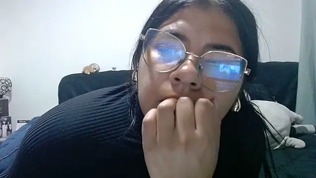 Snapshot of viccky_vick chatting on June 13, 12:08 am viccky vick online show from June 13, 12:08 am