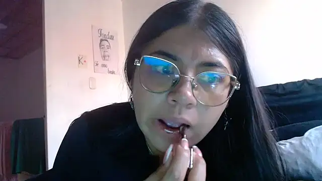 viccky vick online show from June 21, 9:17 pm