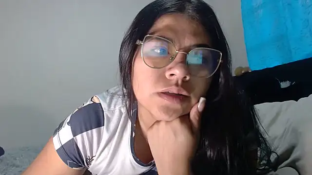 viccky vick online show from July 18, 1:04 pm