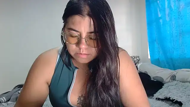 viccky vick online show from July 28, 7:39 pm