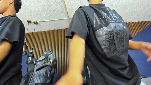 Snapshot of ErickCarmack chatting on February 9, 3:53 am ErickCarmack online show from February 9, 3:53 am