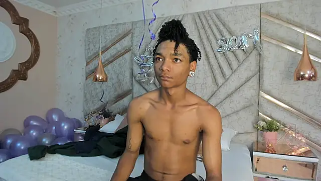 Snapshot of ErickCarmack chatting on February 20, 4:18 am ErickCarmack online show from February 20, 4:18 am