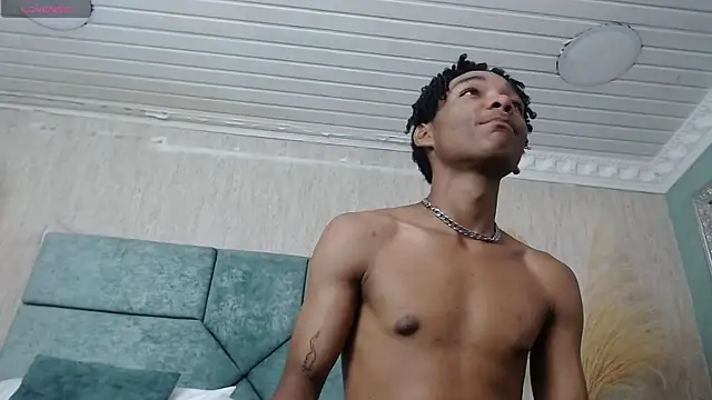 Snapshot of ErickCarmack chatting on March 5, 4:24 am ErickCarmack online show from March 5, 4:24 am