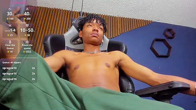 Snapshot of ErickCarmack chatting on March 11, 10:40 am ErickCarmack online show from March 11, 10:40 am