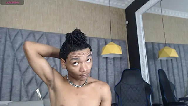 Snapshot of ErickCarmack chatting on March 16, 4:30 am ErickCarmack online show from March 16, 4:30 am