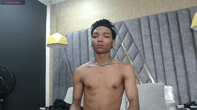 Snapshot of ErickCarmack chatting on March 18, 4:15 am ErickCarmack online show from March 18, 4:15 am