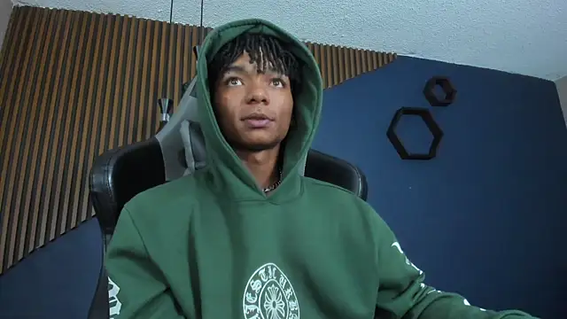 Snapshot of ErickCarmack chatting on March 20, 8:42 am ErickCarmack online show from March 20, 8:42 am