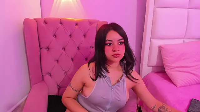 Snapshot of Lucy_Harris chatting on September 8, 7:57 pm Lucy Harris online show from September 8, 7:57 pm