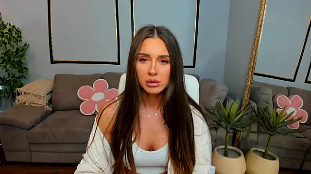 Snapshot of Anya-Ray chatting on April 20, 1:03 pm Anya-Ray online show from April 20, 1:03 pm