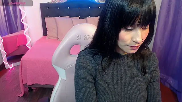 palmerfox tay online show from February 5, 1:15 am