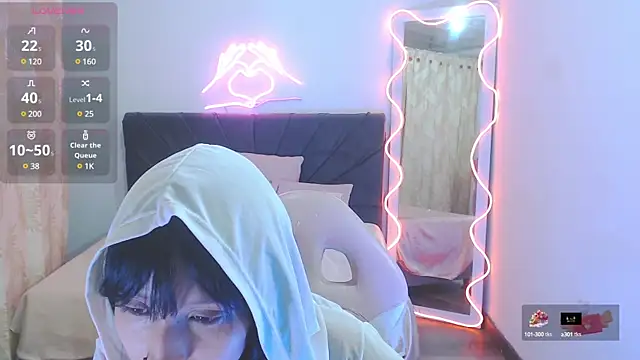 palmerfox tay online show from March 11, 7:25 pm