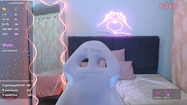 palmerfox tay online show from March 19, 12:59 am