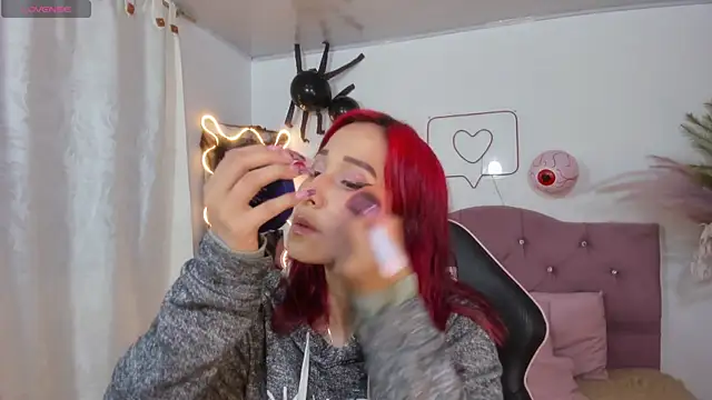 palmerfox tay online show from October 19, 3:29 am