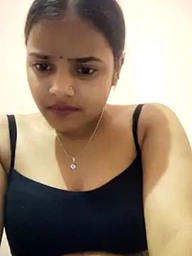 Snapshot of RAYI_123 chatting on February 24, 5:09 pm RAYI 123 online show from February 24, 5:09 pm