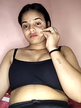 Snapshot of RAYI_123 chatting on March 22, 7:04 am RAYI 123 online show from March 22, 7:04 am