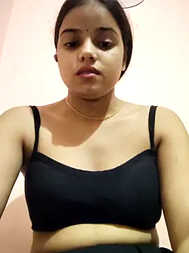 Snapshot of RAYI_123 chatting on October 26, 7:25 am RAYI 123 online show from October 26, 7:25 am