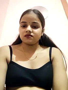 Snapshot of RAYI_123 chatting on November 8, 5:45 pm RAYI 123 online show from November 8, 5:45 pm