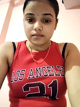 Snapshot of RAYI_123 chatting on November 28, 7:11 am RAYI 123 online show from November 28, 7:11 am