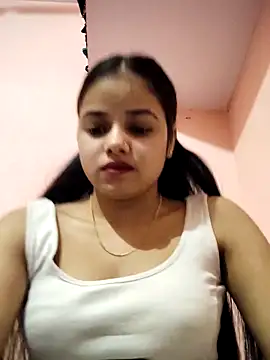 Snapshot of RAYI_123 chatting on December 14, 5:35 am RAYI 123 online show from December 14, 5:35 am