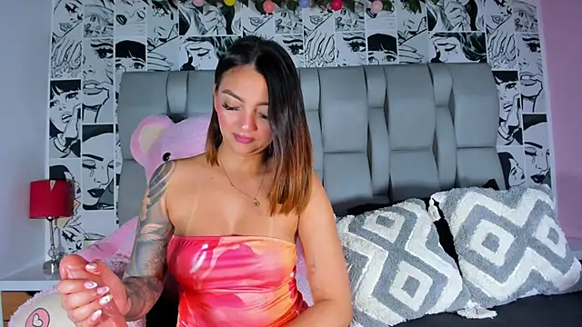 Snapshot of LucyRosse chatting on March 12, 11:27 am LucyRosse online show from March 12, 11:27 am