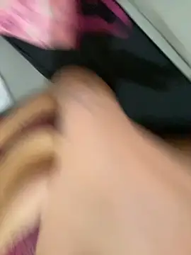 Snapshot of kerciasant chatting on February 13, 3:35 pm kerciasant online show from February 13, 3:35 pm