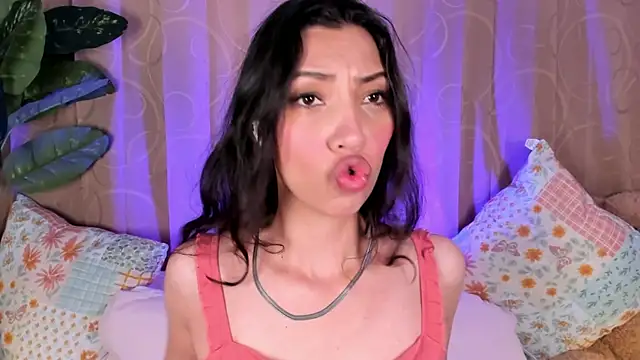 Miss veronicaa2 online show from June 1, 1:13 pm