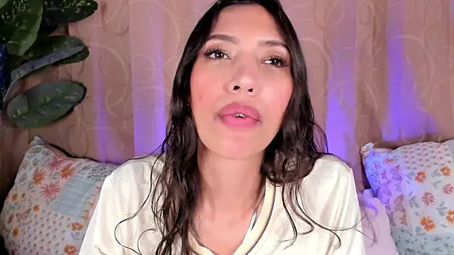 Miss veronicaa2 online show from June 19, 1:59 pm