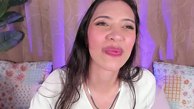 Miss veronicaa2 online show from July 1, 1:45 pm