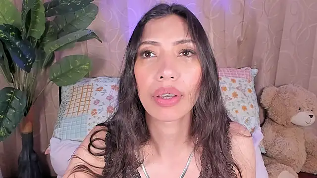 Miss veronicaa2 online show from July 6, 1:19 pm