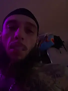 Snapshot of cruz815 chatting on February 28, 3:04 pm cruz815 online show from February 28, 3:04 pm