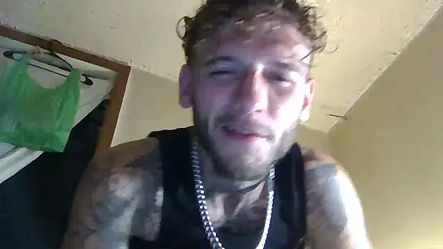 Snapshot of cruz815 chatting on September 16, 2:23 am cruz815 online show from September 16, 2:23 am