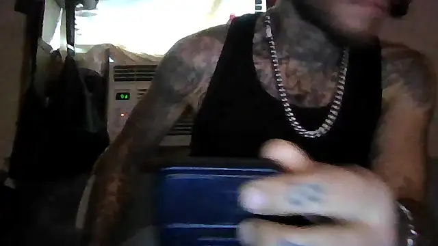 Snapshot of cruz815 chatting on September 21, 6:53 pm cruz815 online show from September 21, 6:53 pm