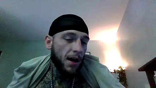 Snapshot of cruz815 chatting on October 16, 6:53 pm cruz815 online show from October 16, 6:53 pm