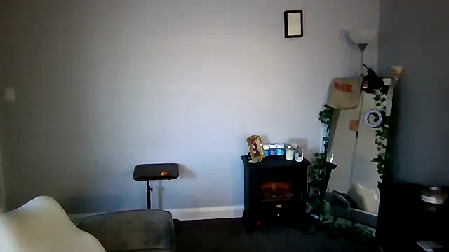 Snapshot of cruz815 chatting on February 8, 9:51 pm cruz815 online show from February 8, 9:51 pm