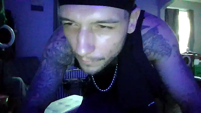 cruz815 online show from August 3, 10:46 pm